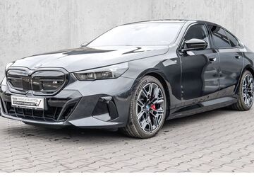 BMW i5 21.500 km 76.440 &euro; Velbert 42553