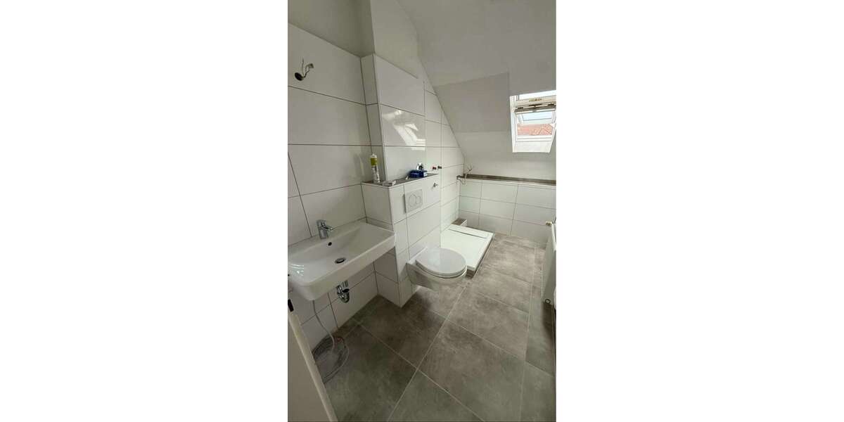 Etagenwohnung Solingen Central - 3 Zimmer, 61 m&sup2;, 490&euro; | Angebot:27680043