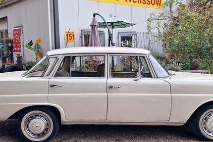Mercedes-Benz 200 110.000 km 12.890 &euro; Köln Porz-Grengel 51147