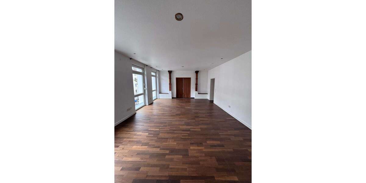 Etagenwohnung Düsseldorf Stadtbezirk 3 - 3 Zimmer, 140 m&sup2;, 1.810&euro; | Angebot:24772801