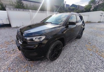 Jeep Compass 84.000 km 17.800 &euro; Solingen 42651