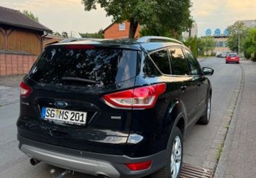 Ford Kuga 118.500 km 9.900 &euro; Solingen 42653