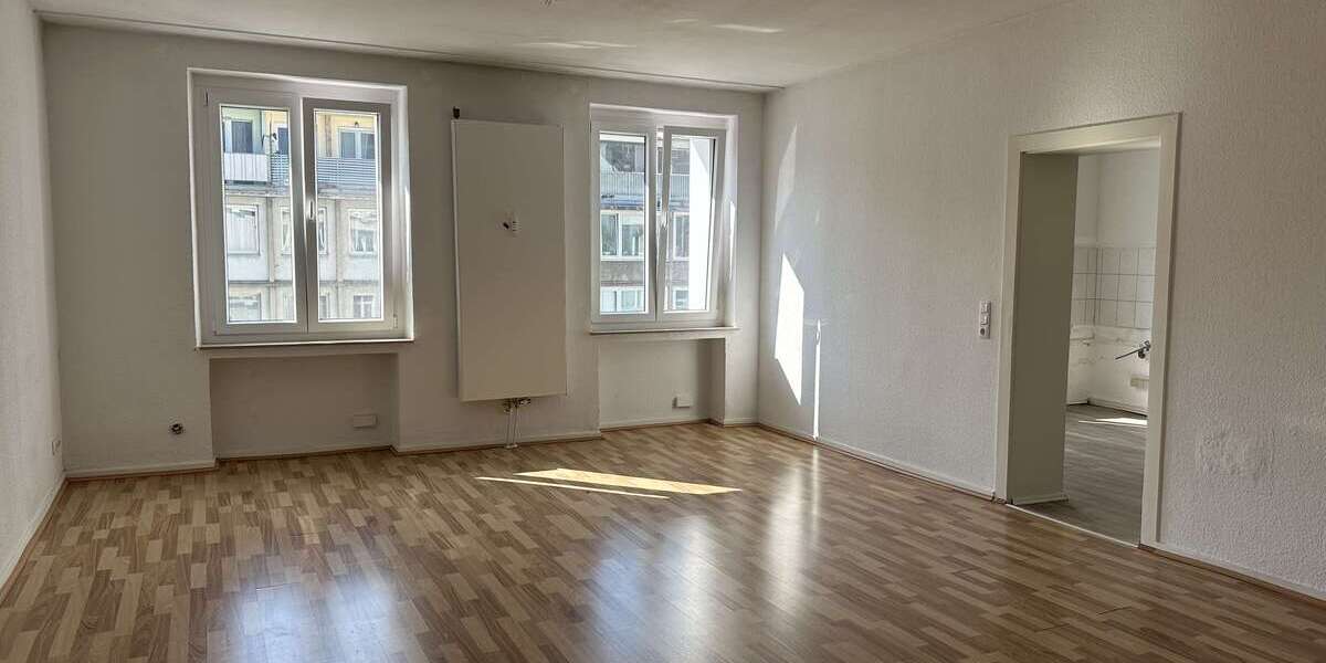 Etagenwohnung Düsseldorf Stadtmitte - 2 Zimmer, 79 m&sup2;, 930&euro; | Angebot:27298318