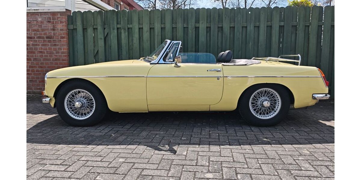 MG B 35.000 km 12.800 &euro; Langenfeld 40764