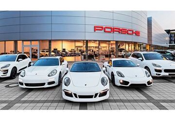 Porsche Panamera 23.717 km 85.900 &euro; Düsseldorf 40468
