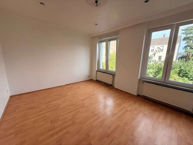 Etagenwohnung Wuppertal Gemarkung Langerfeld - 3 Zimmer, 92 m&sup2;, 800&euro; | Angebot:26897439