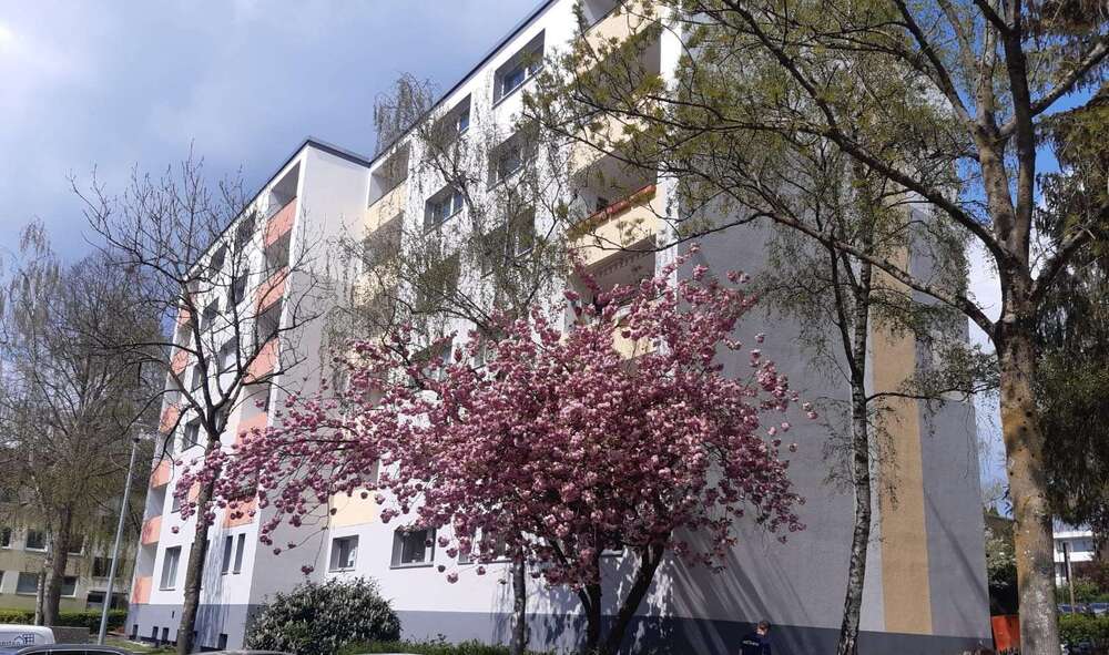 Etagenwohnung Düsseldorf Knittkuhl - 3 Zimmer, 71 m&sup2;, 795&euro; | Angebot:27213376