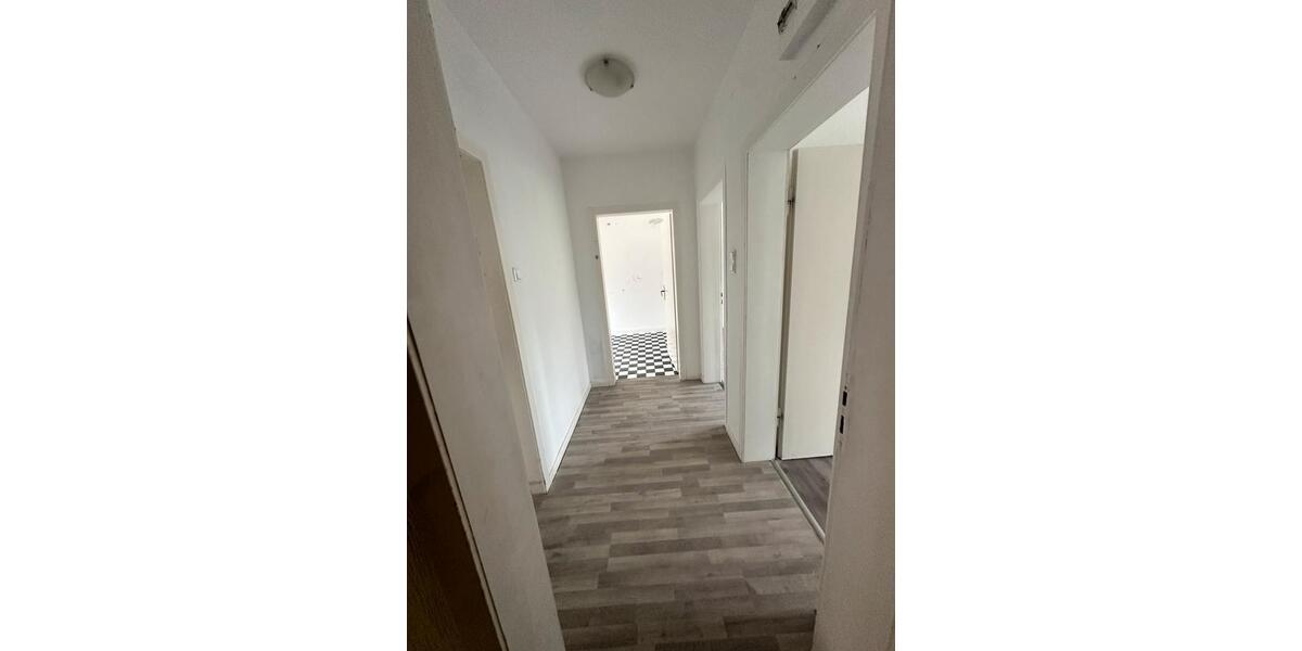 Dachgeschoßwohnung Remscheid - 3 Zimmer, 55 m&sup2;, 520&euro; | Angebot:27549180