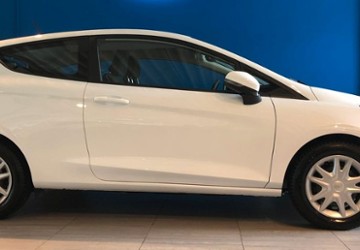 Ford Fiesta 89.910 km 12.345 &euro; Düsseldorf 40210