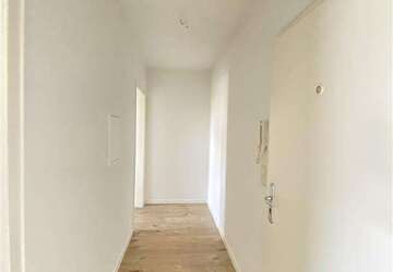Wohnung Solingen Mitte - 2 Zimmer, 54 m&sup2;, 400&euro; | Angebot:27655901