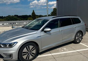 VW Passat Variant 164.000 km 12.500 &euro; Solingen 42697