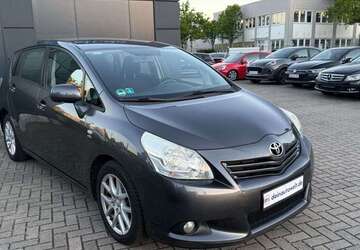Toyota Verso 182.000 km 4.900 &euro; Dormagen 41540