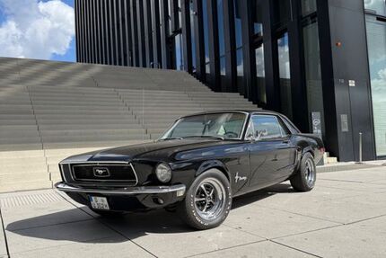 Ford Mustang 98.000 km 31.500 &euro; Düsseldorf 40221