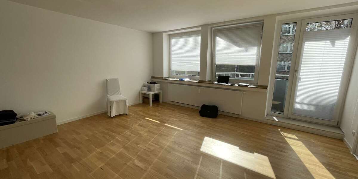 Etagenwohnung Düsseldorf Stadtmitte - 1 Zimmer, 43 m&sup2;, 725&euro; | Angebot:27233417