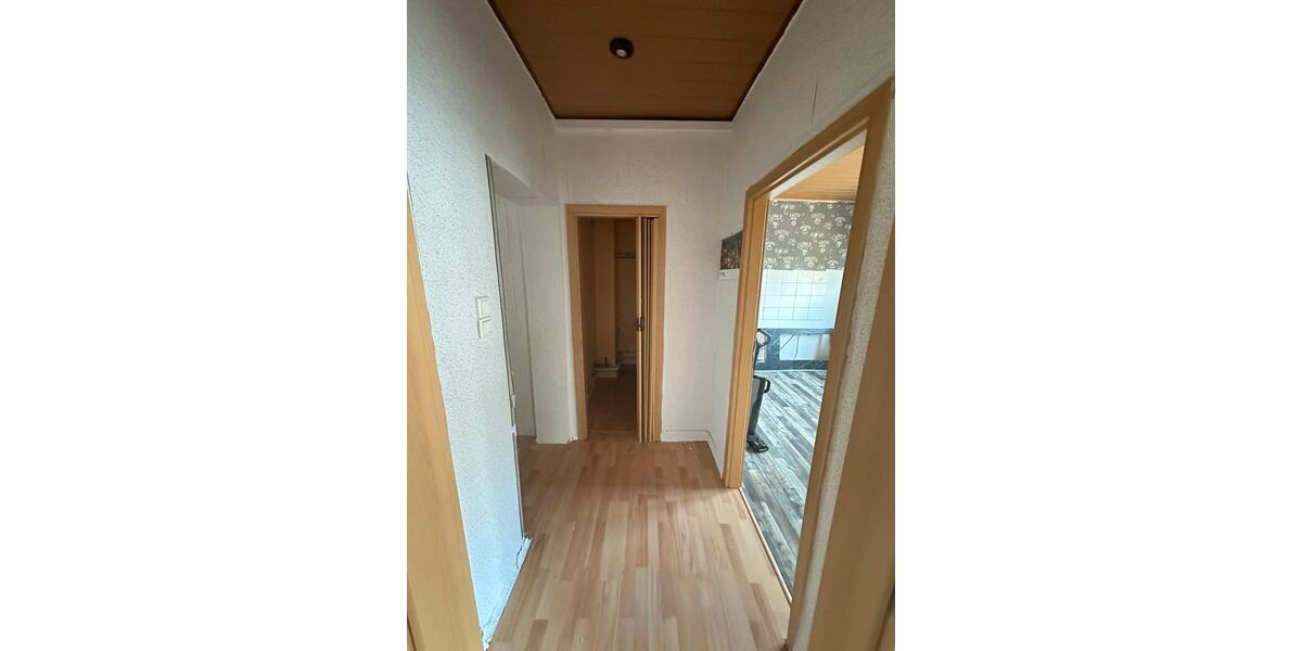 Etagenwohnung Remscheid Lüttringhausen - 4 Zimmer, 90 m&sup2;, 800&euro; | Angebot:27580207