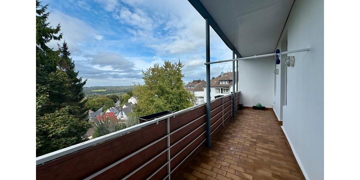 Etagenwohnung Remscheid Lüttringhausen - 3 Zimmer, 86 m&sup2;, 989&euro; | Angebot:27579875