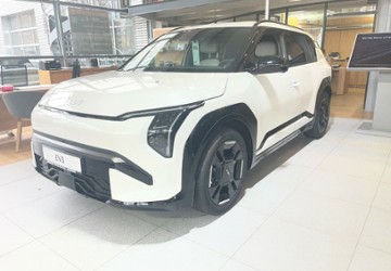 Kia EV3 4.900 km 45.550 &euro; Bergisch Gladbach 51427
