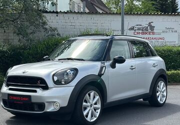 Mini Countryman S (Cooper) 45.890 km 14.990 &euro; Solingen 42697