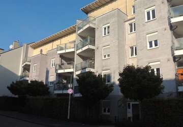Wohnung Solingen Mitte - 3 Zimmer, 71 m&sup2;, 850&euro; | Angebot:27702126