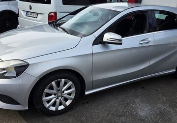 Mercedes-Benz A 180 109.000 km 9.850 &euro; Solingen 42659