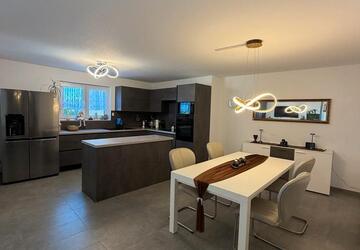 Wohnung Wermelskirchen - 3 Zimmer, 109 m&sup2;, 1.342&euro; | Angebot:27551019