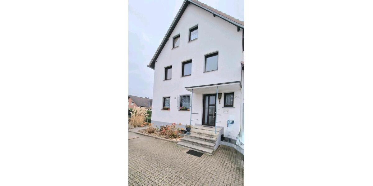 Etagenwohnung Bergisch Gladbach Gronau - 4 Zimmer, 87 m&sup2;, 1.220&euro; | Angebot:27604046