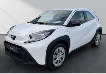 Toyota Aygo (X) 4.500 km 15.449 &euro; Solingen 42719