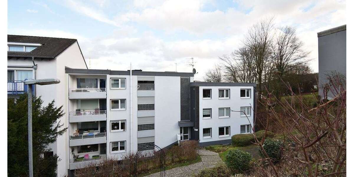 Etagenwohnung Velbert Langenberg - 4 Zimmer, 161 m&sup2;, 1.590&euro; | Angebot:27708498